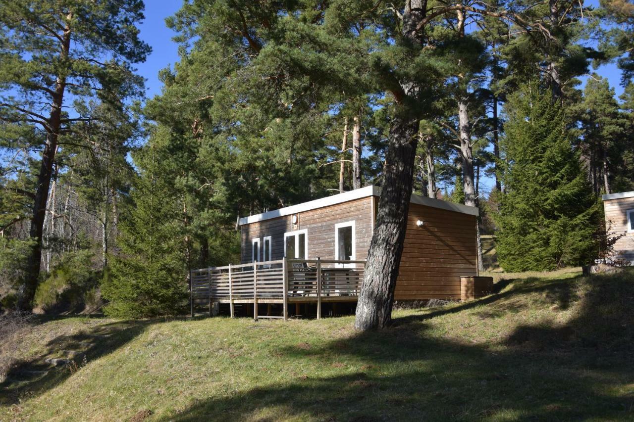 Camping Domaine Du Lac Chambon Murol Exterior photo